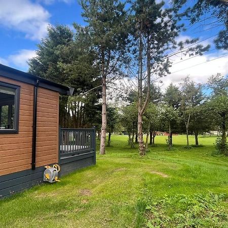 Villa Hideaway Retreat With Hot Tub York Esterno foto
